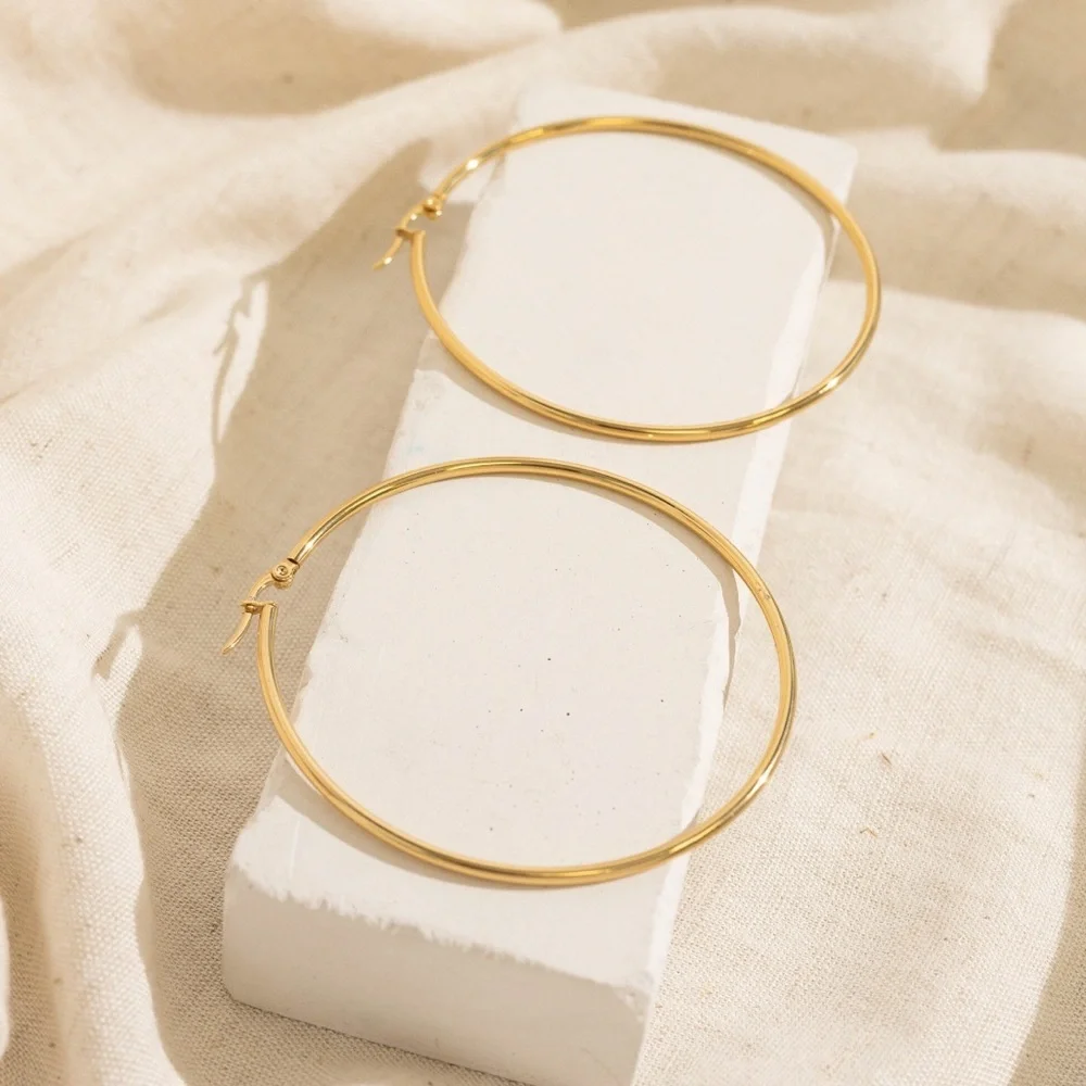 18K Gold NIB PVD Stainless Steel Oversized Hoop Earrings – 60mm - Picture 3 of 7